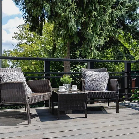 Feriehus Spacious In With Ac & Parking By Renters