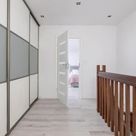 度假居 Spacious In With Ac & Parking *