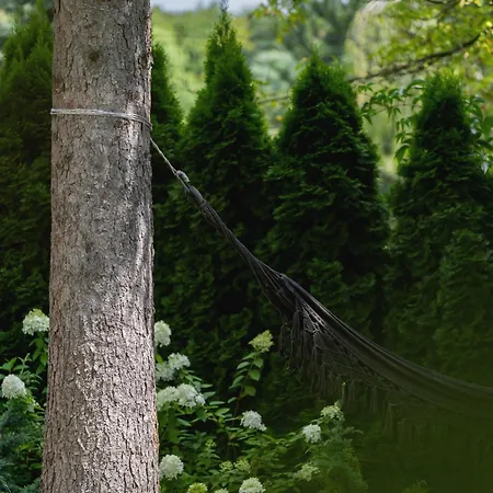 Spacious In With Ac & Parking