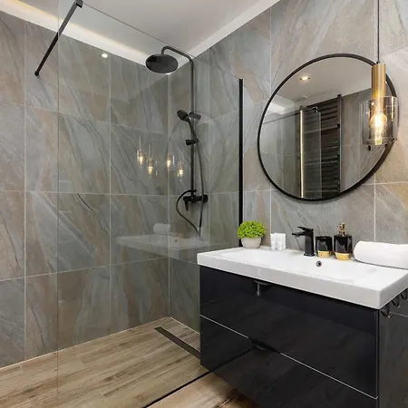 Spacious In With Ac & Parking *