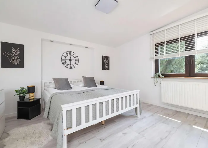 Spacious In With Ac & Parking *